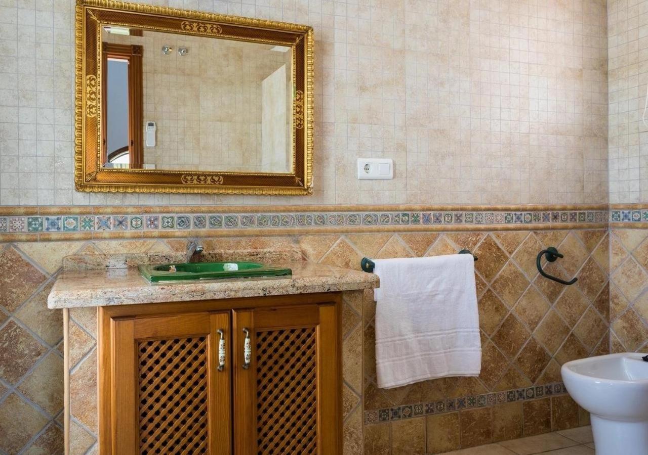 Spacious Villa With Exceptional Views In Malaga كاسارابونيلا المظهر الخارجي الصورة