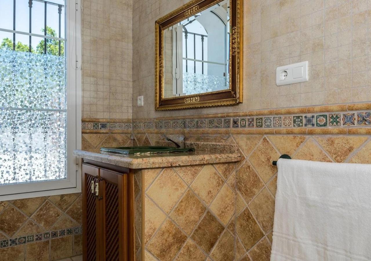Spacious Villa With Exceptional Views In Malaga كاسارابونيلا المظهر الخارجي الصورة