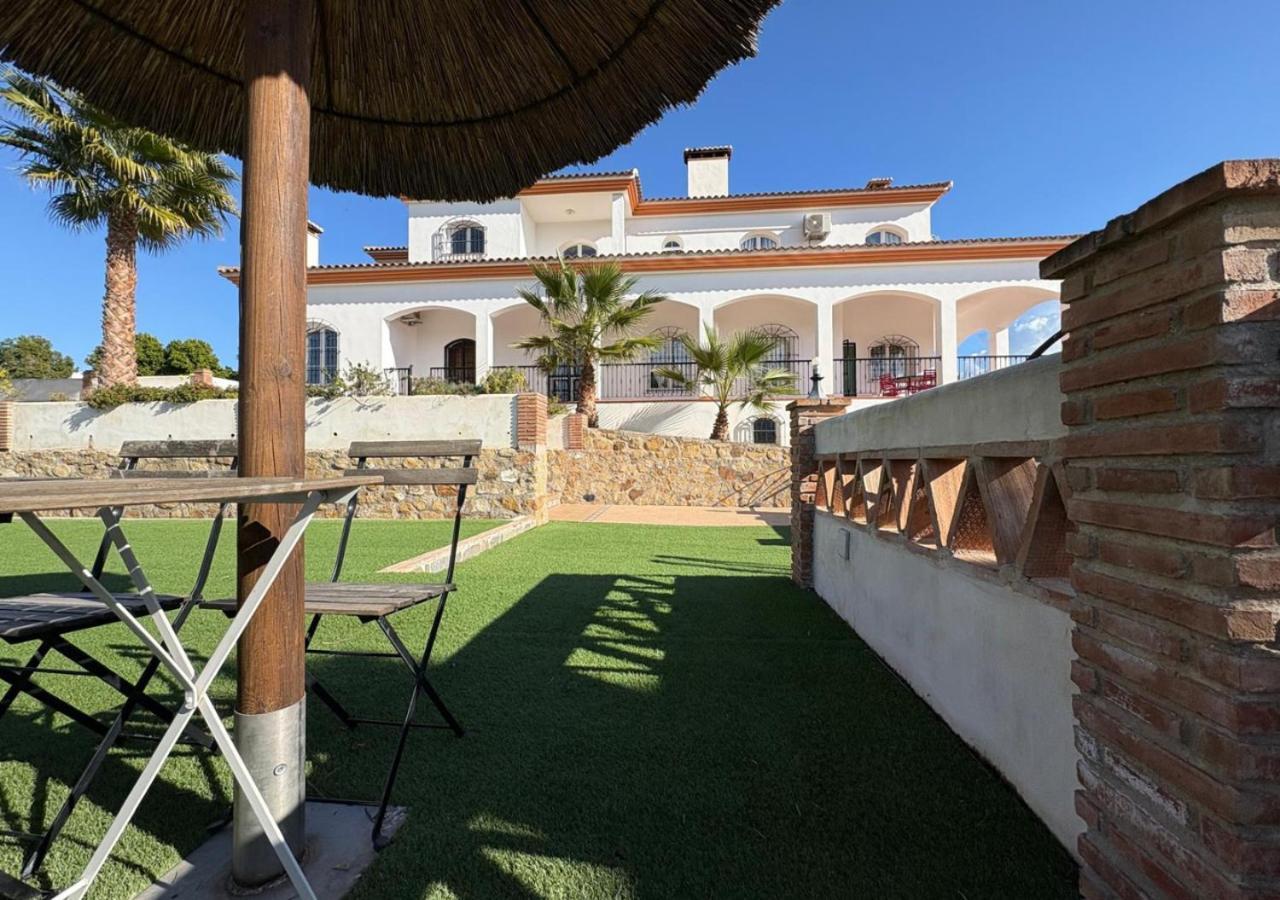 Spacious Villa With Exceptional Views In Malaga كاسارابونيلا المظهر الخارجي الصورة